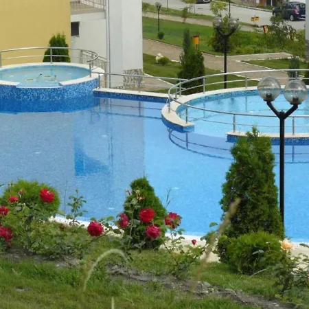 Beautiful 2-Bed Apartment In Sveti Vlas